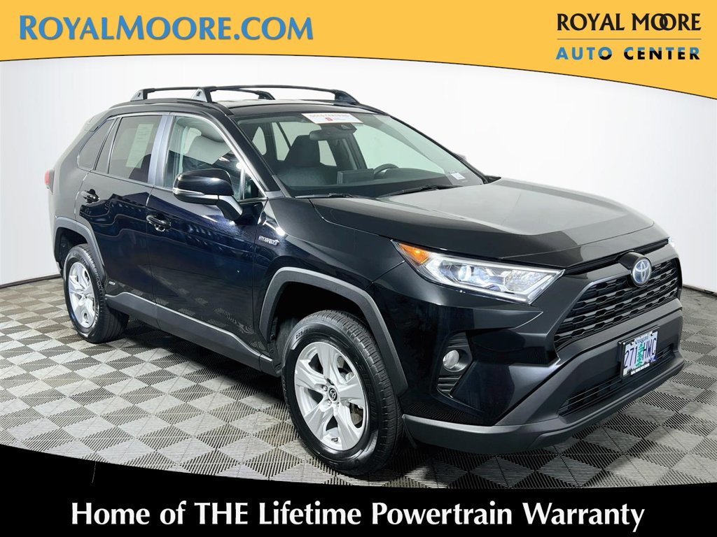 Certified 2021 Toyota RAV4 XLE AWD/4WD image 1