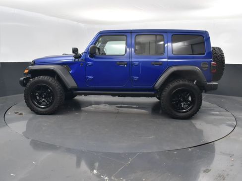 Used 2020 Jeep Wrangler Unlimited Sport image 9