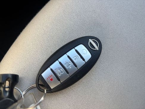 Used 2025 Nissan Altima 2.5 SV image 21