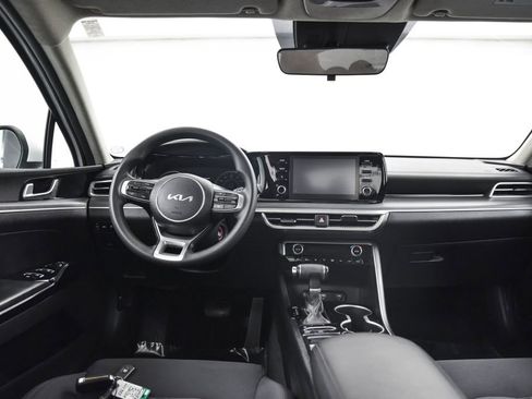 Used 2022 Kia K5 LX image 25