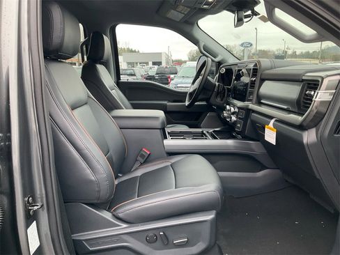 New 2026 Ford F250 Lariat w/ FX4 Off-Road Package image 12