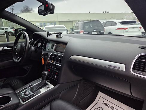 Used 2014 Audi Q7 3.0T S line Prestige w/ S Line Package image 18