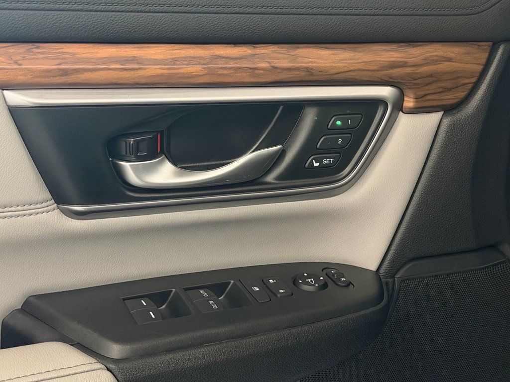 Used 2017 Honda CR-V EX-L image 13