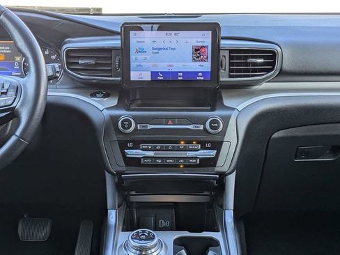 Used 2020 Ford Explorer XLT w/ Equipment Group 202A RWD image 20