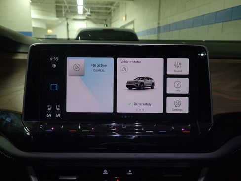 Used 2024 Volkswagen Atlas SE w/ Panoramic Sunroof Package image 32