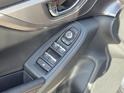 Certified 2022 Subaru Crosstrek 2.5i Limited w/ Moonroof Package 2 image 17