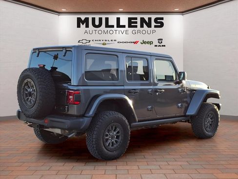 Used 2022 Jeep Wrangler Unlimited Rubicon w/ Trailer Tow Package AWD/4WD image 5