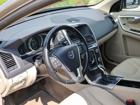 Used 2015 Volvo XC60 T6 Platinum AWD/4WD image 43