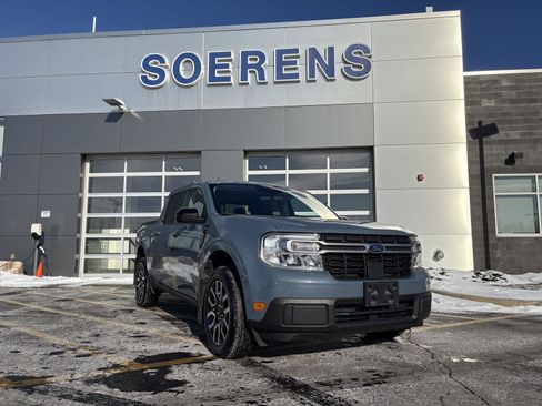 Used 2024 Ford Maverick Lariat image 1