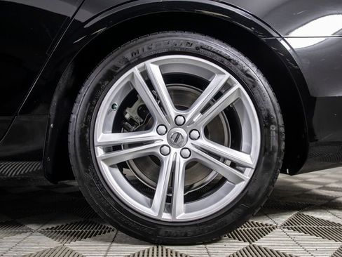 Used 2018 Volvo S90 T5 Momentum w/ Convenience Package image 37