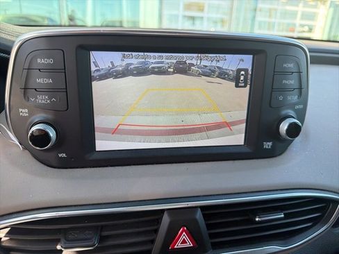 Used 2019 Hyundai Santa Fe SE image 5
