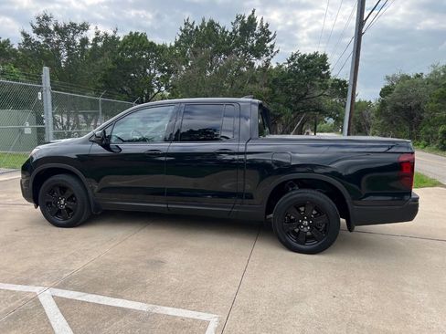 Used 2017 Honda Ridgeline Black Edition image 10