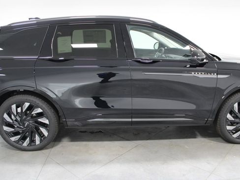 New 2026 Lincoln Nautilus Reserve AWD/4WD image 10