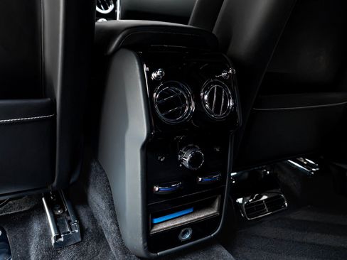 Used 2020 Rolls-Royce Cullinan AWD/4WD image 47