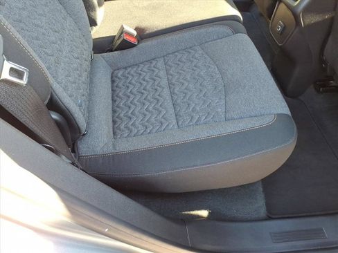 Used 2024 Chevrolet Equinox LT FWD image 18
