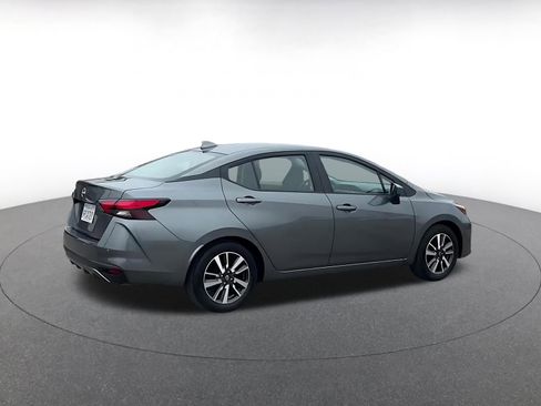 Used 2025 Nissan Versa SV image 15