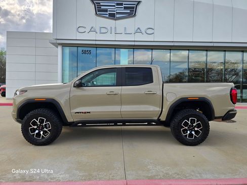 Used 2024 GMC Canyon AT4X image 2
