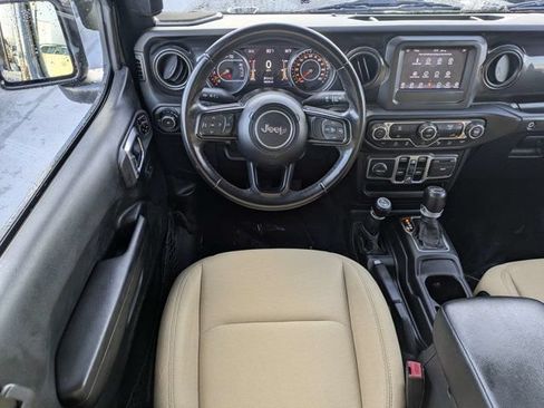 Used 2020 Jeep Wrangler Unlimited Sport AWD/4WD image 16