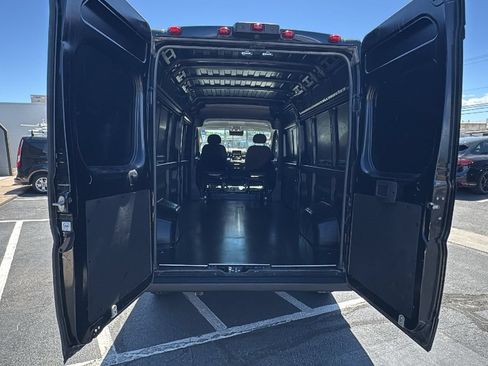 Used 2025 RAM ProMaster 2500 FWD image 14