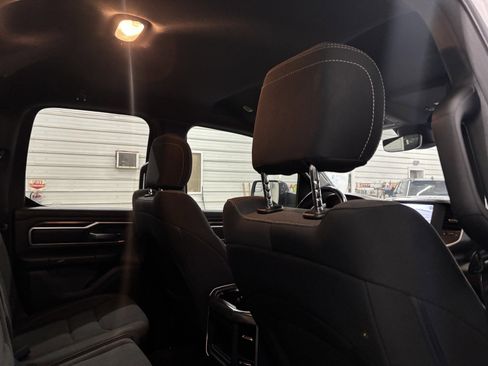 Used 2021 RAM 1500 Big Horn image 32