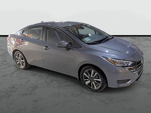 Used 2025 Nissan Versa SV w/ Trunk Package FWD image 5