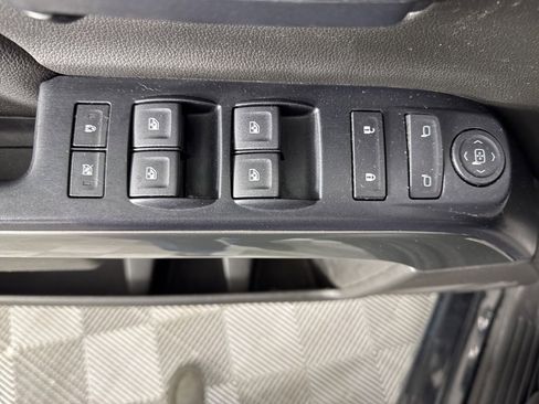 Used 2018 Chevrolet Silverado 1500 LT w/ All Star Edition image 12