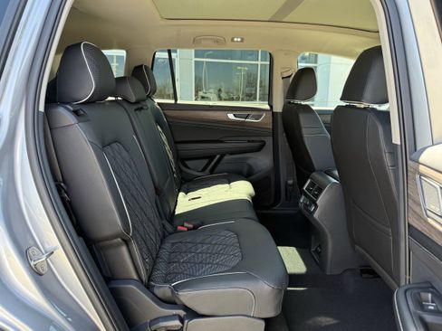 New 2026 Volkswagen Atlas SEL Premium R-Line AWD/4WD image 7