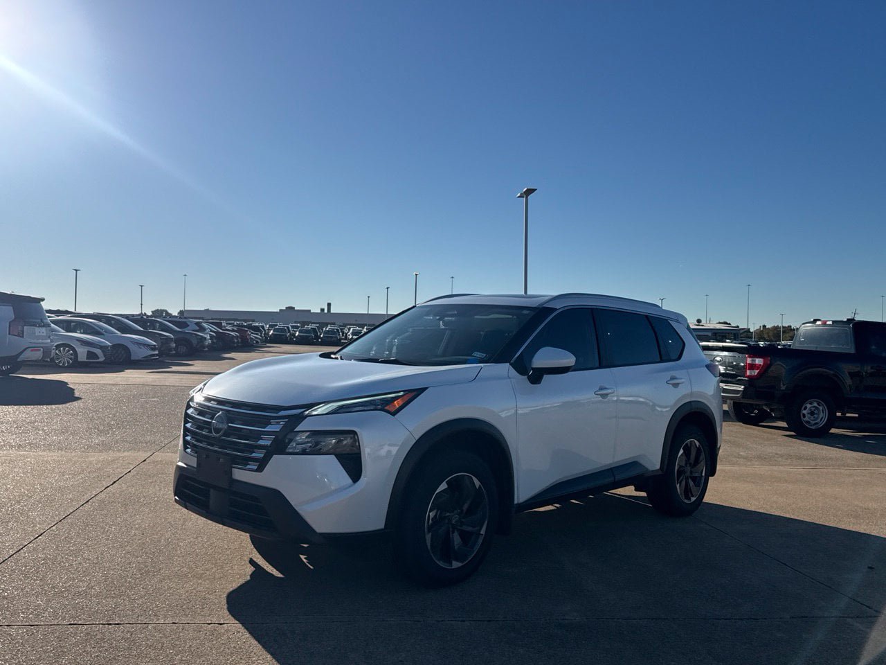 Certified 2024 Nissan Rogue SV w/ SV Premium Package FWD image 12