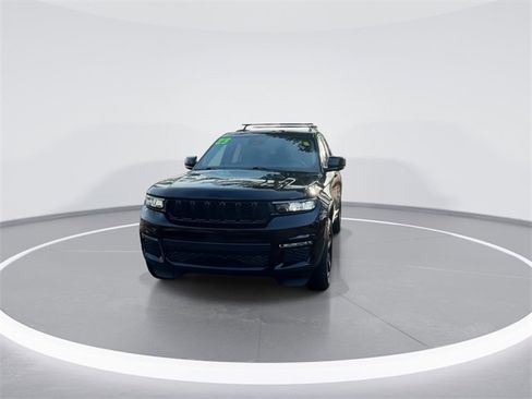 Used 2023 Jeep Grand Cherokee L Limited w/ Black Appearance Package image 6