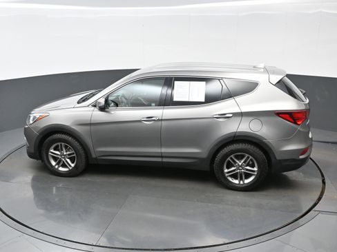 Used 2017 Hyundai Santa Fe Sport image 32