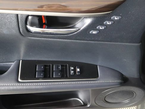 Used 2017 Lexus ES 350 w/ Luxury Package FWD image 36