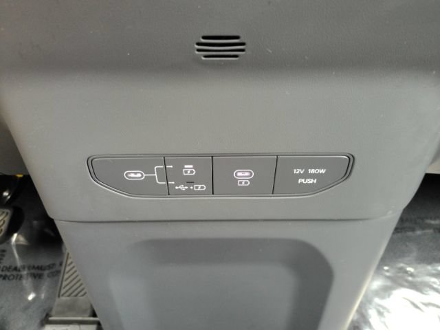 Used 2024 Kia EV9 Light Long Range RWD image 48