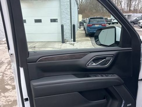 Used 2023 Chevrolet Tahoe Z71 w/ Luxury Package image 36