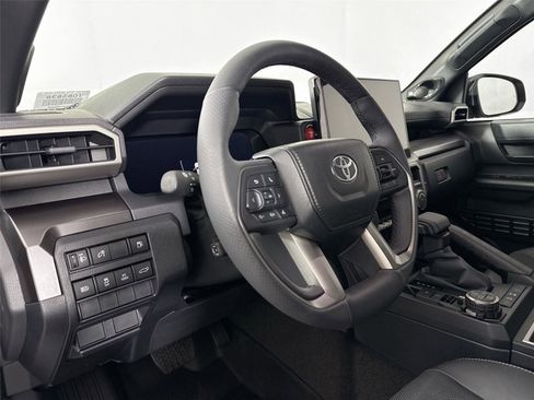 Certified 2026 Toyota 4Runner TRD Off-Road Premium image 4