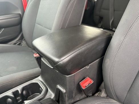 Used 2018 Jeep Wrangler Unlimited Sport S image 14