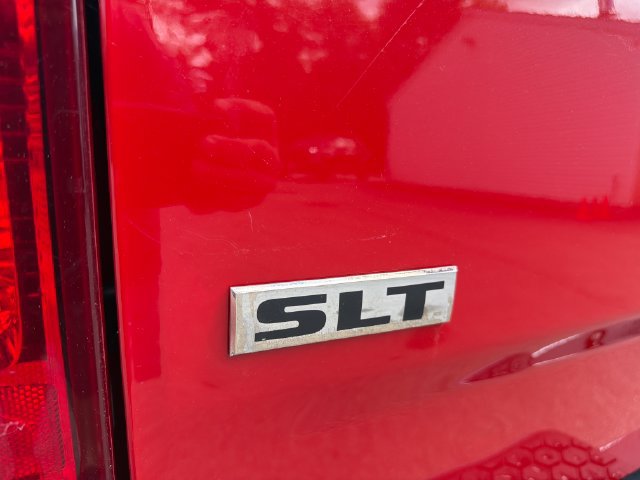 Used 2019 RAM 1500 Classic SLT AWD/4WD image 10