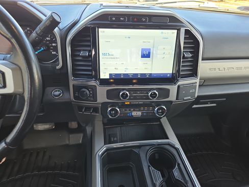 Used 2022 Ford F350 Lariat w/ Lariat Ultimate Package image 24