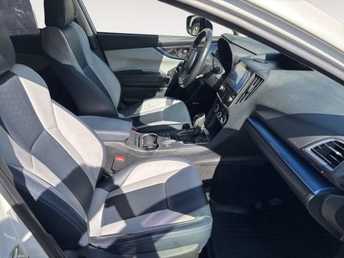 Used 2019 Subaru Crosstrek Hybrid w/ Moonroof Package w/Navigation AWD/4WD image 15