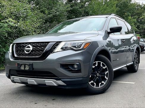 Used 2020 Nissan Pathfinder SL AWD/4WD image 3