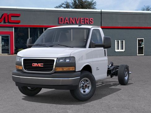 New 2025 GMC Savana 3500 w/ Power Convenience Package image 6