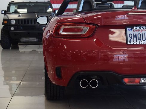 Used 2020 FIAT 124 Spider Abarth w/ Convenience Group RWD image 33