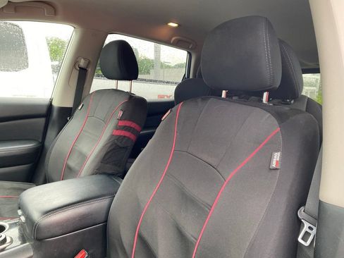 Used 2019 Nissan Pathfinder S AWD/4WD image 10