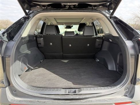 Used 2020 Toyota RAV4 Limited image 31