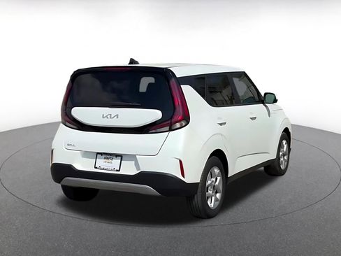 Used 2025 Kia Soul LX w/ LX Technology Package image 15