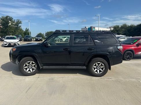 Used 2021 Toyota 4Runner TRD Off-Road AWD/4WD image 5