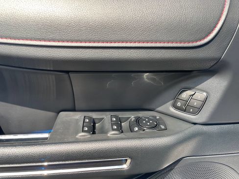 Used 2024 Ford Expedition Limited RWD image 15