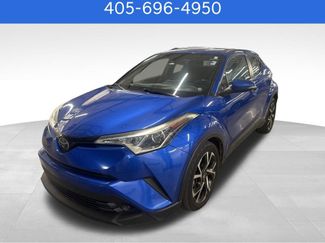 Used 2018 Toyota C-HR XLE video 1