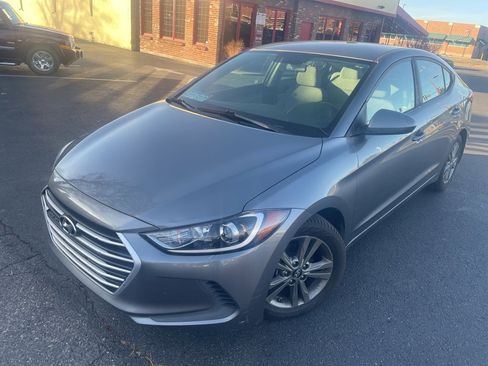 Used 2018 Hyundai Elantra SEL image 1