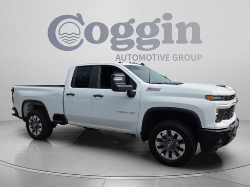 Certified 2025 Chevrolet Silverado 2500 Custom w/ Custom Value Package AWD/4WD image 7