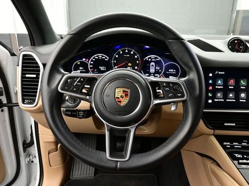 Certified 2023 Porsche Cayenne image 8
